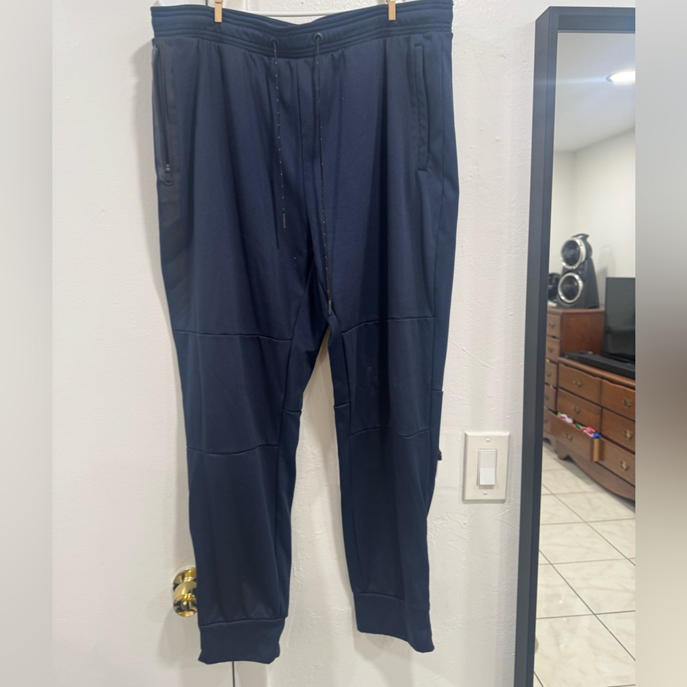 Men’s American Eagle Joggers - XL
